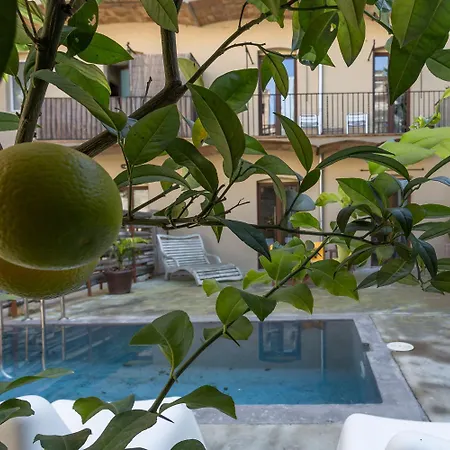 As Sant Domenec Pool&bike * 지로나